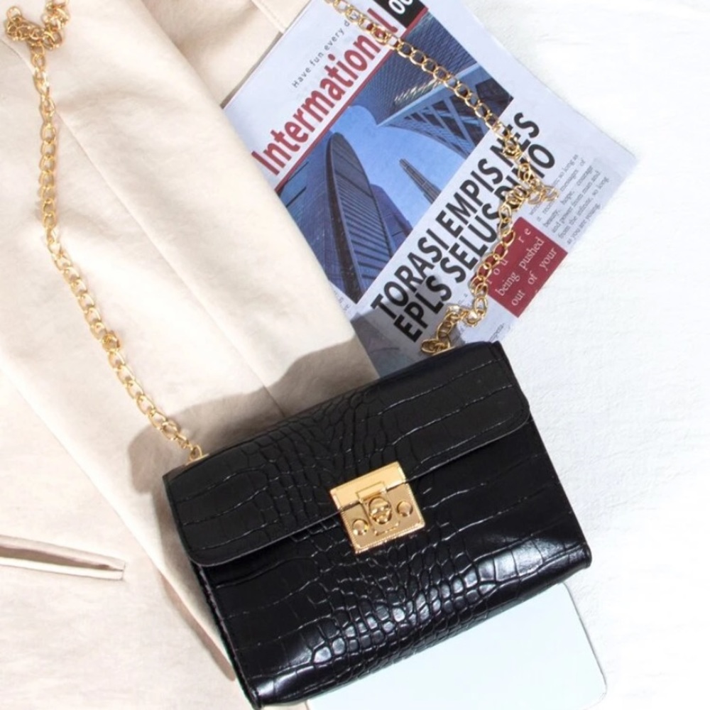 Cross body purse